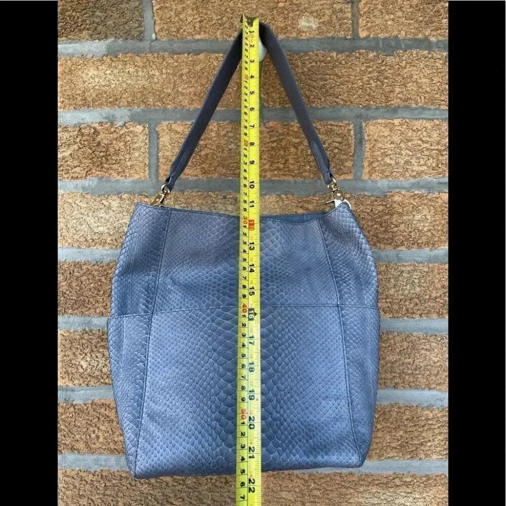 Byron New York Genuine Python LeatherBucketHandbag - Picture 13 of 16